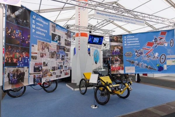 ILA Berlin Air Show 2012. Stand Instituto Internacional de Educação Espacial. Equipa Rússia . — Fotografia de Stock