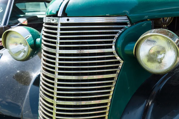 PAAREN IM GLIEN, ALEMANHA - 19 de maio: Detalhe do Chevrolet Half Ton Pickup, 1937, "The oldtimer show" em MAFZ, 19 de maio de 2013 em Paaren im Glien, Alemanha — Fotografia de Stock