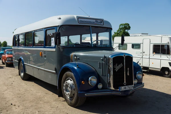 Saurer oldtimer-otobüs, 1959 — Stok fotoğraf