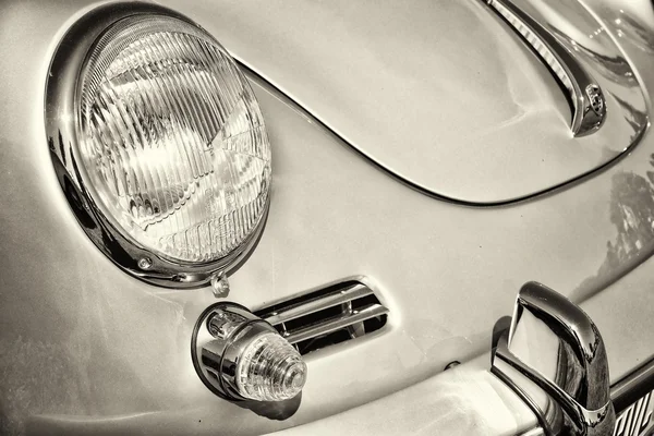 Detail of the front of the sports car Porsche 356, black and white — Stock Photo, Image