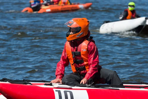 Demonstration rides on speedboats. 2nd Berlin water sports festival in Gruenau — Stock Photo, Image