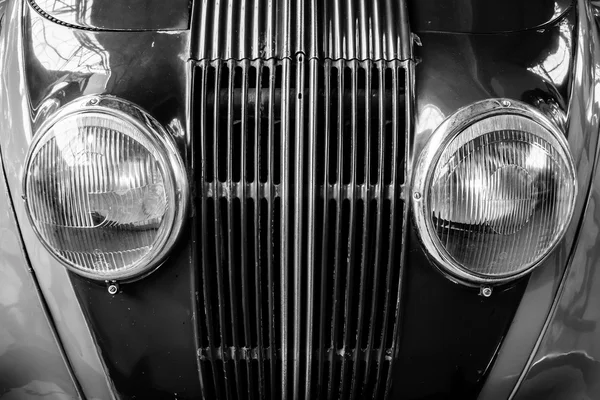 Detail of the oldtimer Adler — Stock Photo, Image