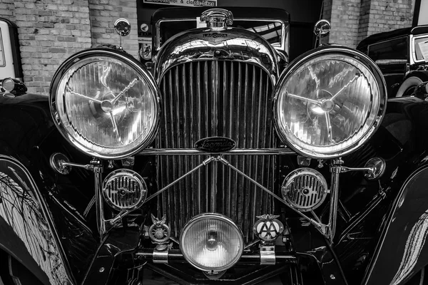 Автомобиль Lagonda — стоковое фото