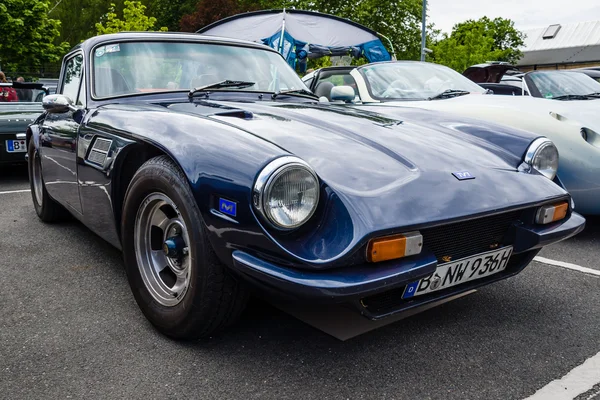 BERLÍN, ALEMANIA - 17 DE MAYO DE 2014: Un descapotable deportivo de dos plazas TVR 3000M. 27º Día de Oldtimer Berlín - Brandenburgo —  Fotos de Stock