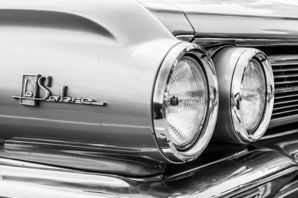 BERLIN, GERMANY - MAY 17, 2014: Detail of the full-size car Buick LeSabre 4-Door Sedan (1962). Black and white. 27th Oldtimer Day Berlin - Brandenburg — Stock Photo, Image