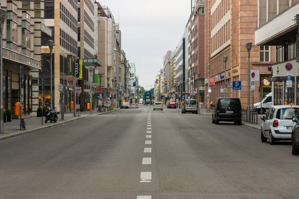 Vroege ochtend op friedrichstrasse. — Stockfoto