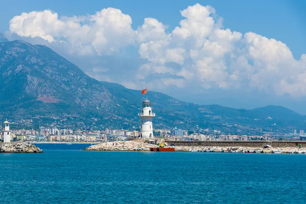Sea port of Alanya and the lighthouse. Turkey. — Stock Photo, Image