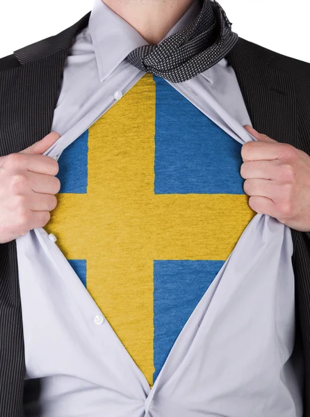 Hombre de negocios con camiseta bandera sueca —  Fotos de Stock