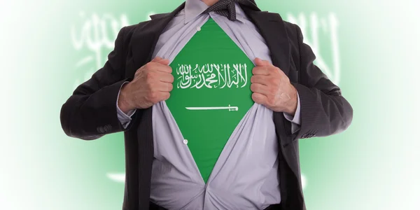 Affärsman med saudi arabian flagga t-shirt — Stockfoto