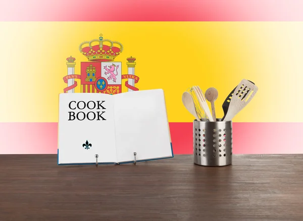 Utensilios de cocina y cocina con bandera de España — Foto de Stock