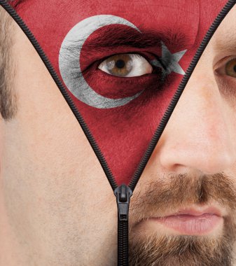 Türkiye bayrak yüze unzipping