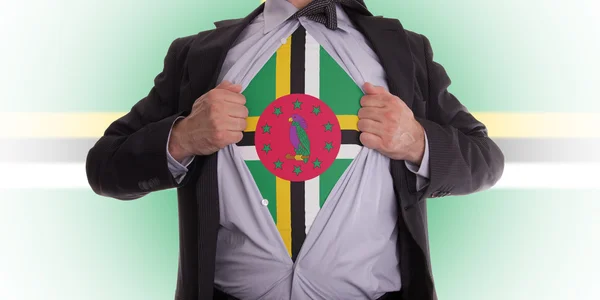 Affärsman med dominica flagga t-shirt — Stockfoto