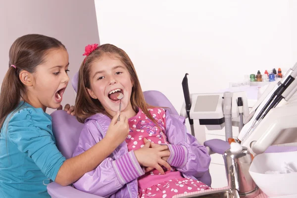 Dentista y paciente — Foto de Stock