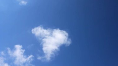 Hareket eden bulutlar.