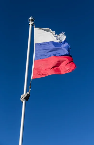 Bandera destrozada . — Foto de Stock