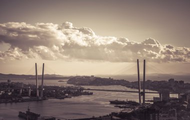 Vladivostok. sepya tonlu.