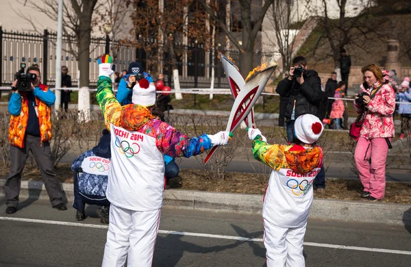 De Olympische fakkel estafette. — Stockfoto