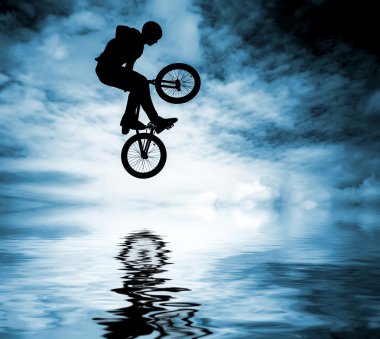 adam bir bmx Bisiklet.