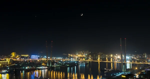 Vladivostok, vista nocturna . —  Fotos de Stock