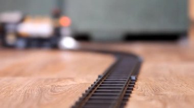 Tren oyuncak.
