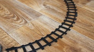 Siyah tren oyuncağı.