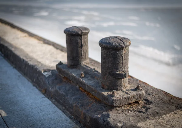 Ships mooring bollard. — Stock Photo, Image