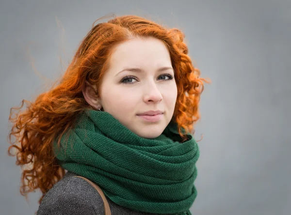 kızın yüzü tatlı.