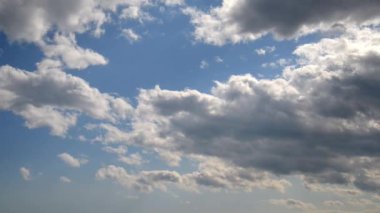 ? louds üzerinde sky.