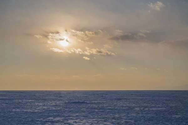 Fryst Havsutsikt Vid Solnedgången — Stockfoto
