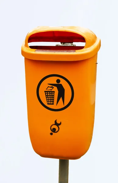 Orange trash bin — Stock Photo, Image