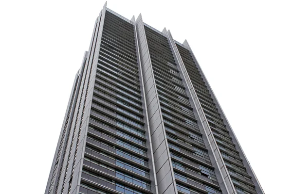 Edificio de gran altura en la ciudad — Foto de Stock