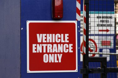 Vehicle Entrance Only traffic sign clipart