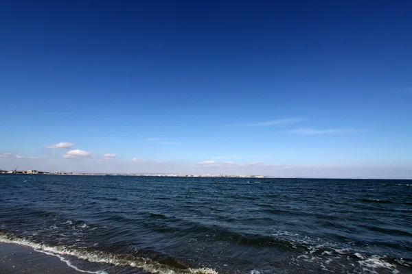 Plage de mer et ciel bleu — Photo