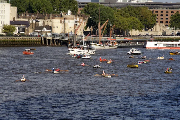 Nehir yarış, thames Nehri, Londra 2008 başkanı — Stok fotoğraf