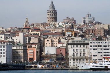 nehir üzerinde kasaba