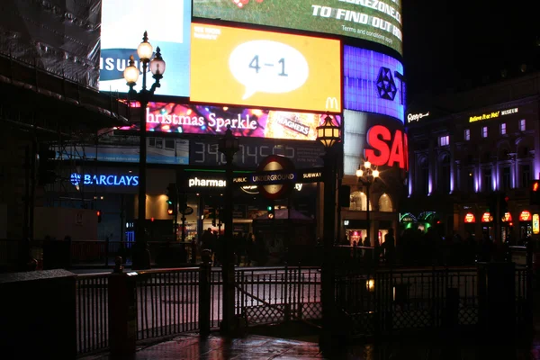 London éjfélig — Stock Fotó