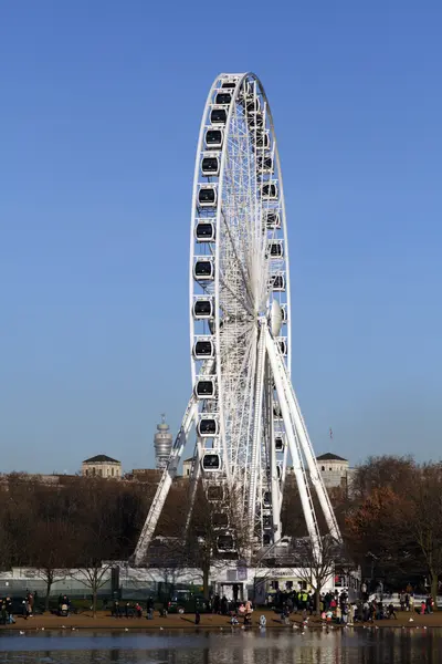 Ferris wheel — Stock Photo, Image