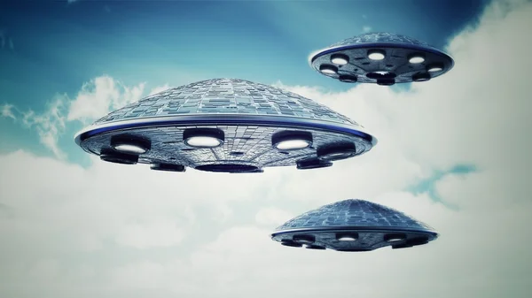 Gökyüzünde UFO