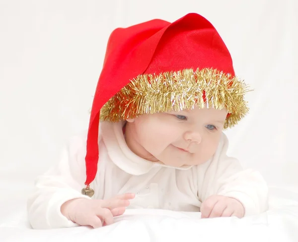 在红色帽子宝宝的肖像 — 图库照片