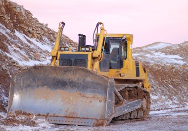 buldozer açık çukur