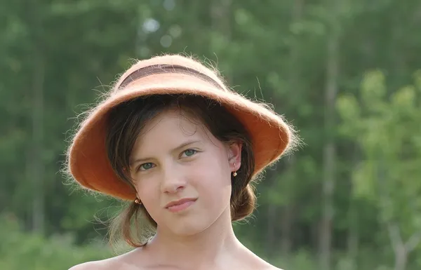 Portrait of beautiful teenage girl — Stock Photo, Image