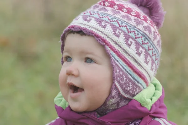 Ritratto di bambina — Foto Stock