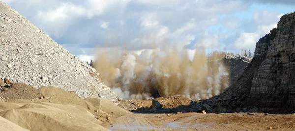 Blast in open pit — Stock Photo, Image