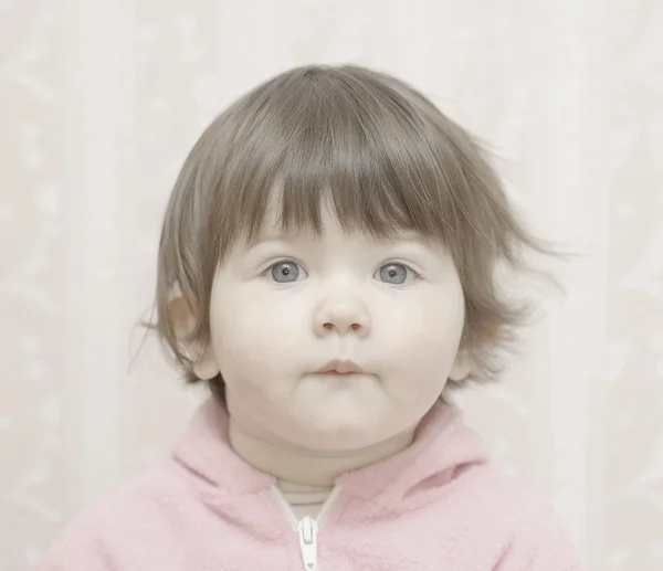 Retrato de menina bonita — Fotografia de Stock