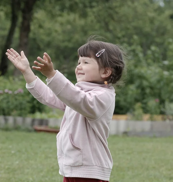 Retrato de niña hermosa — Foto de Stock