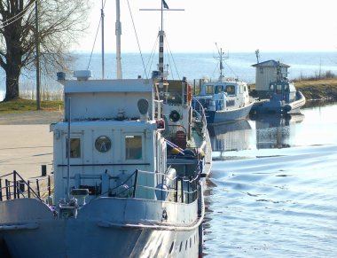 küçük yolcu tekneleri ve yatlar Port