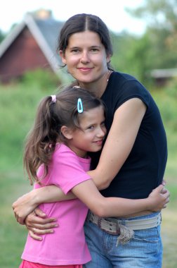 Anne ve kızı.