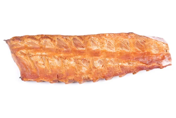Rack de costela de porco fumado isolado em branco — Fotografia de Stock