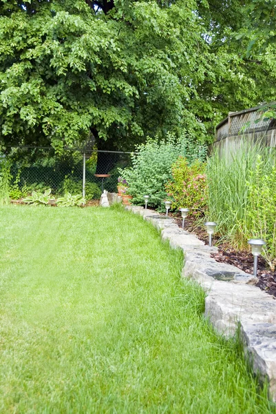 Landschaftsarchitektur und Garten — Stockfoto