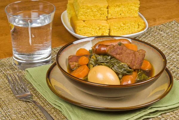 Pork Stew Served with Cornmeal Bread — Stock Photo, Image